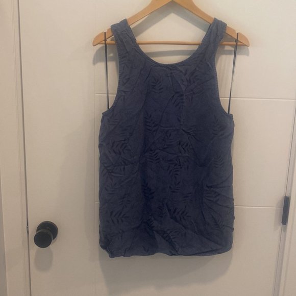 Tentree Blue Relaxed Sleeveless Tank Top - Picture 2 of 11